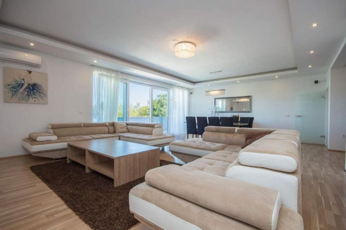 Interior, Villa Rosa  Pomer